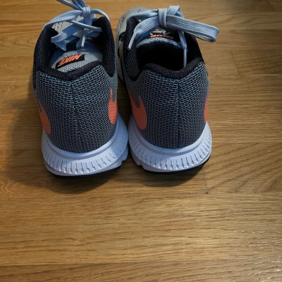 Nike woman’s sneakers - Picture 3 of 3